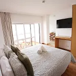 Floor Perfect For Couples & Remote Work ポルティマン