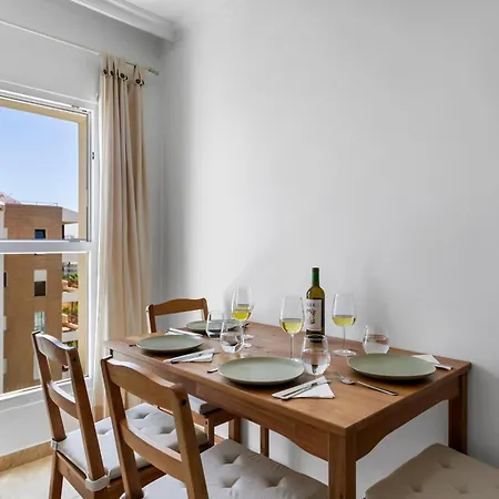 Lägenhet Floor Perfect For Couples & Remote Work