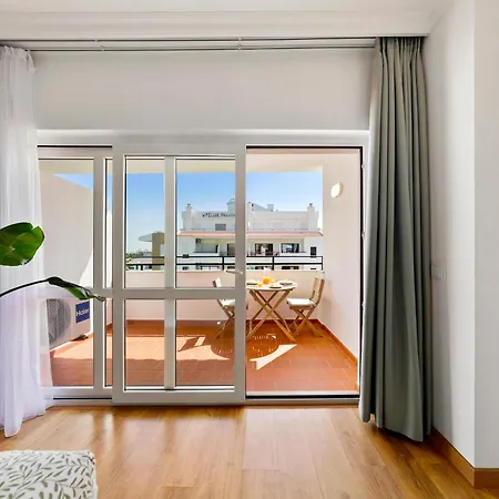 Floor Perfect For Couples & Remote Work Lägenhet *